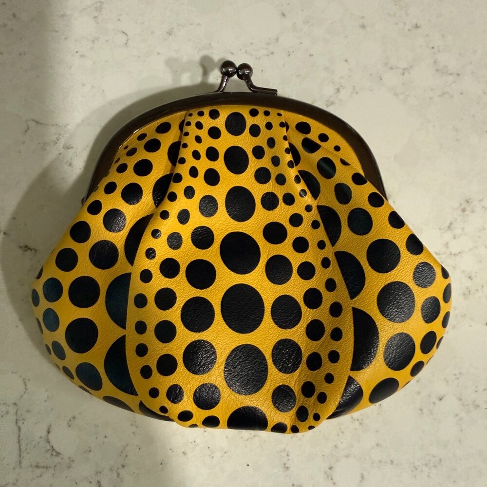 Yayoi Kusama Gamaguchi Pumpkin Purse - Picture 4 of 5